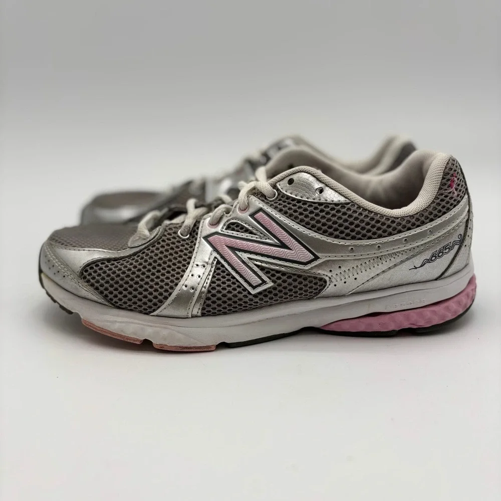 New Balance 665 Susan G Komen Walking Shoes Grey Silver Pink WW665KM Mens 8